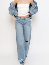 Load image into Gallery viewer, GAP x Lightwash Distresseed Denim (S, M)