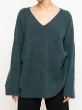 Load image into Gallery viewer, EILEEN FISHER x Cashmere And Silk Sweater (M)