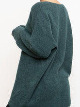 Load image into Gallery viewer, EILEEN FISHER x Cashmere And Silk Sweater (M)