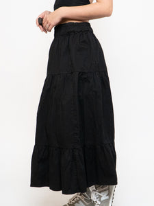 Modern x Tiered Skirt With Thick Waistband (S, M)