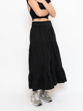 Load image into Gallery viewer, Modern x Tiered Skirt With Thick Waistband (S, M)