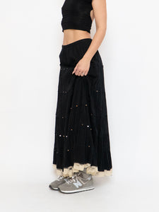 Vintage x Lace-trimmed Tiered Sequin Maxi Skirt (XL-2XL)