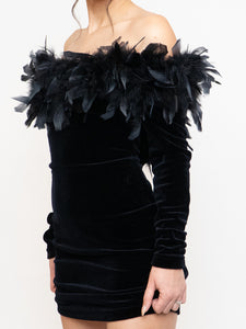 Vintage x Made in UK x Velvet Feather Off-Shoulder Dress (M)