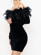 Load image into Gallery viewer, Vintage x Made in UK x Velvet Feather Off-Shoulder Dress (M)