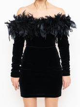 Load image into Gallery viewer, Vintage x Made in UK x Velvet Feather Off-Shoulder Dress (M)