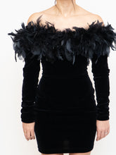 Load image into Gallery viewer, Vintage x Made in UK x Velvet Feather Off-Shoulder Dress (M)