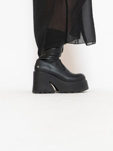 WINDSORSMITH x Black Leather Platform Boot (9)