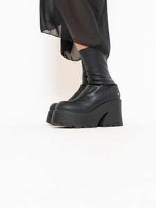 WINDSORSMITH x Black Leather Platform Boot (9)