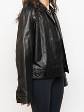 Load image into Gallery viewer, Vintage x Made in Turkey x BANANA REPUBLIC Black Cropped Leather Jacket (XS-M)