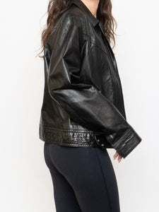 Vintage x Made in Turkey x BANANA REPUBLIC Black Cropped Leather Jacket (XS-M)