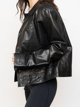 Load image into Gallery viewer, Vintage x Made in Turkey x BANANA REPUBLIC Black Cropped Leather Jacket (XS-M)