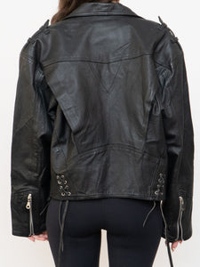 Vintage x Genuine Leather Black Cropped Biker Jacket (XS-M)