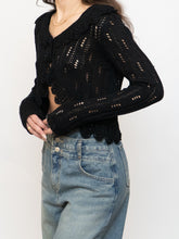 Load image into Gallery viewer, Vintage x Black Cropped Knit Button Up Cardigan (XS-M)