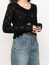 Load image into Gallery viewer, Vintage x Black Cropped Knit Button Up Cardigan (XS-M)