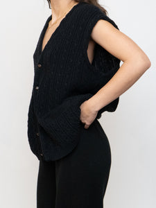 Vintage x HYDE PARK Knit Button Up Vest (XS-XL)