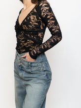 Load image into Gallery viewer, Vintage x Black &amp; Nude Long Sleeve Lace Top (XS, S)