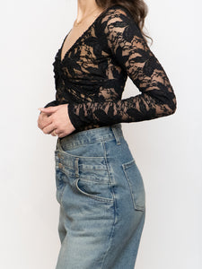 Vintage x Black & Nude Long Sleeve Lace Top (XS, S)