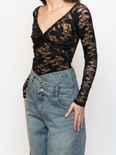 Load image into Gallery viewer, Vintage x Black &amp; Nude Long Sleeve Lace Top (XS, S)
