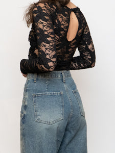 Vintage x Black & Nude Long Sleeve Lace Top (XS, S)