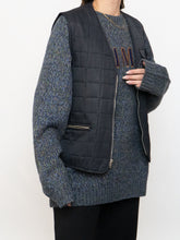 Load image into Gallery viewer, Vintage x Black Lightweight Quilted Vest (XS-M)