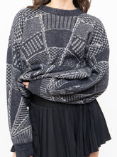 Load image into Gallery viewer, Vintage x Made in Italy x Grey Patterned Sweater (XS-L)