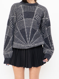 Vintage x Made in Italy x Grey Patterned Sweater (XS-L)