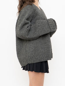 Vintage x Dark Grey Chunky Hand Knit Sweater (XS-XL)