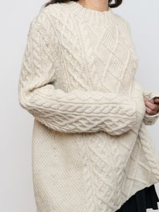 Vintage x Chunky Cable Knit Cream Sweater (XS-XL)
