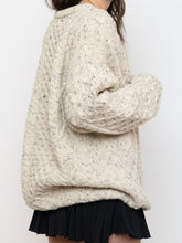 Load image into Gallery viewer, Vintage x Made in Ireland x Deadstock Cream Speckled Chunky Knit Sweater (XS-XXL)