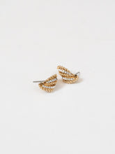 Load image into Gallery viewer, Vintage x Gold Plated Rhinestone Earrings
