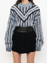 Load image into Gallery viewer, Vintage x Made in Korea x NINO FORIEN Black &amp; White Knit Sweater (XS-2XL)