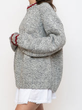 Load image into Gallery viewer, Vintage x Hand-Knit Chunky Speckled Grey &amp; Red Knit Sweater (XS-XL)