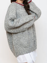 Load image into Gallery viewer, Vintage x Hand-Knit Chunky Speckled Grey &amp; Red Knit Sweater (XS-XL)