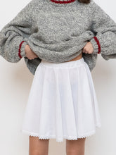 Load image into Gallery viewer, Vintage x White Lace Trim Mini Skirt (XS, S)