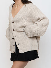 Load image into Gallery viewer, Vintage x Cozy Beige Knit Cardigan (XS-XL)