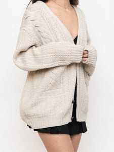 Vintage x Cozy Beige Knit Cardigan (XS-XL)