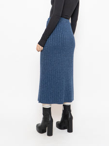 Vintage x Made in Canada x  Heathered Blue Knit Ribbed Midi Skirt (M, L)
