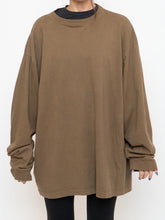 Load image into Gallery viewer, Vintage x Made in Canada x Faded Brown Long Sleeve Tee (XS-XL)