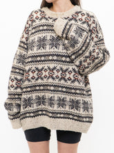 Load image into Gallery viewer, Vintage x Oatmeal Patterned Knit Sweater (XS-XL)