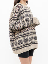 Load image into Gallery viewer, Vintage x Oatmeal Patterned Knit Sweater (XS-XL)