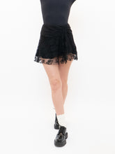 Load image into Gallery viewer, Vintage x Made in USA x CHARLOTTE RUSSE Black Lace Mini Skirt (XS, S)