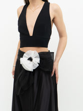 Load image into Gallery viewer, Vintage x Black &amp; White Satin Flower Skirt (XS, S)