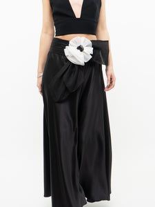 Vintage x Black & White Satin Flower Skirt (XS, S)
