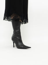 Load image into Gallery viewer, Vintage x Made in Brazil x ALDO Black Stilleto Leather Boot (7.5-8)