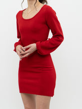 Load image into Gallery viewer, Vintage x Red Microknit Longsleeve Dress (M)