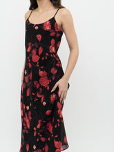 Load image into Gallery viewer, Vintage x Made in Canada x Black, Red Floral Dress (M)