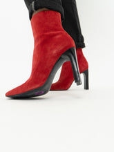 Load image into Gallery viewer, Vintage x Marc Fisher Red Suede Boot (8)