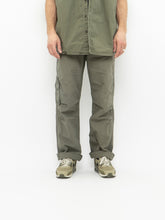 Load image into Gallery viewer, LEVI&#39;S x Deadstock Green Ripstop Cargos (32, L)