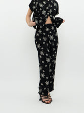 Load image into Gallery viewer, Vintage x Black &amp; White Floral Set (M, L)