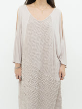 Load image into Gallery viewer, Vintage x Taupe Cozy Cotton Off-Shoulder Dress (S-L)